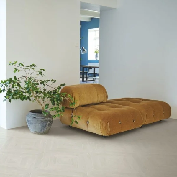 Ламинат Pergo Chevron 12 Pro Дуб Морозный Патинированный L1254-04157 в Перми