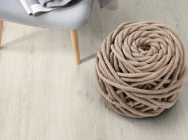 Ламинат Egger PRO 8/33 4V Дуб Кортина белый EPL034 в Перми